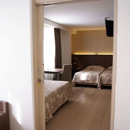 Grand Miramonti Hotel 4*